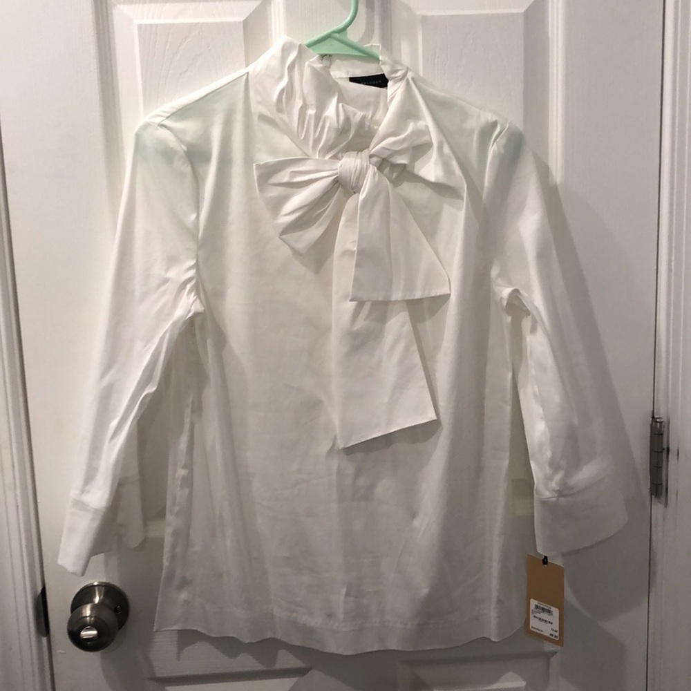 Halogen Blouse with FANTASTIC Bow XS Never Worn!